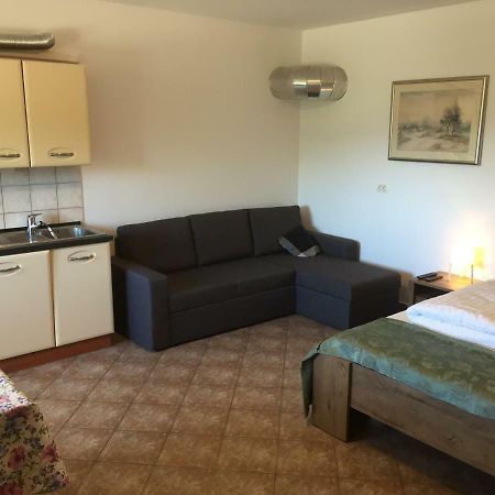 شقة Apartma Valmarin Spodnje Skofije المظهر الخارجي الصورة