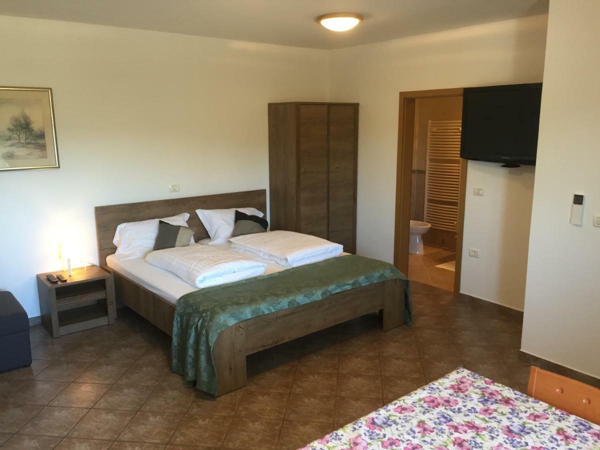 شقة Apartma Valmarin Spodnje Skofije المظهر الخارجي الصورة