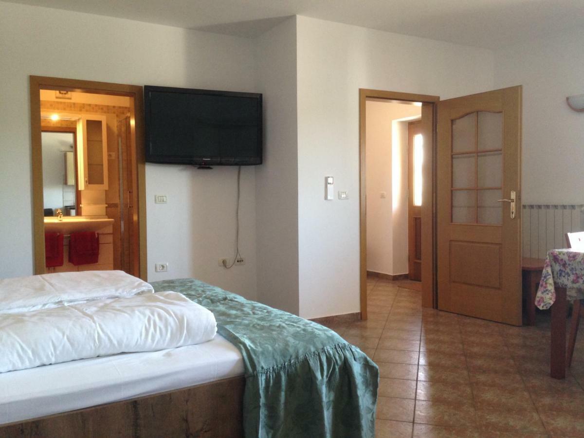 شقة Apartma Valmarin Spodnje Skofije المظهر الخارجي الصورة