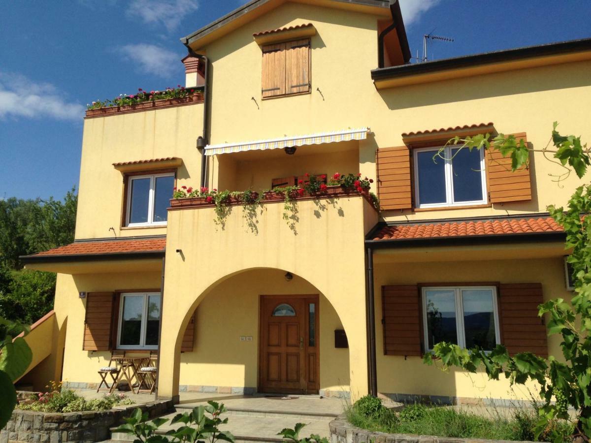 شقة Apartma Valmarin Spodnje Skofije المظهر الخارجي الصورة